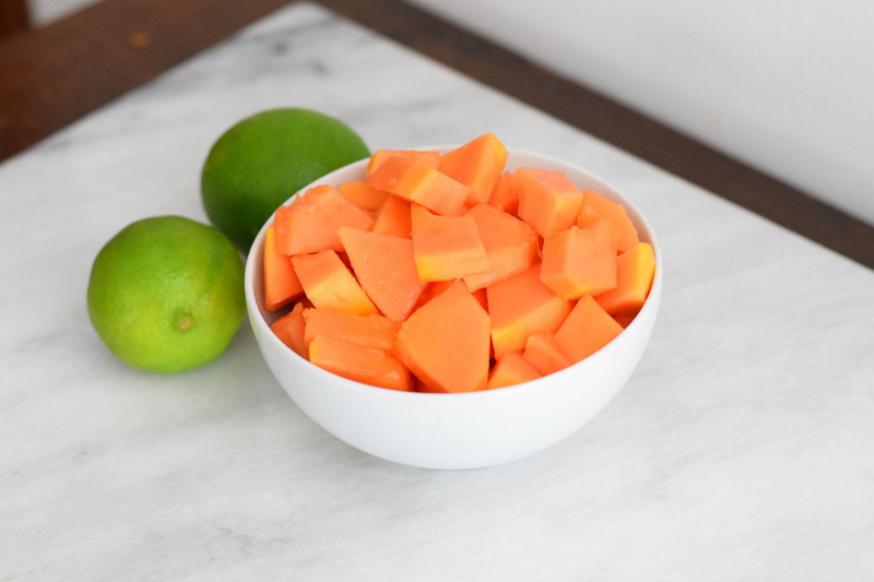 How to Make Thai Green Papaya Salad (Som Tam)